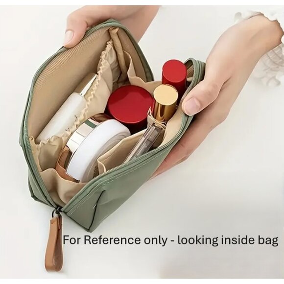 Hello Kitty Black Makeup Bag Travel Cosmetic Pouch Cute Organizer Zipper Case - Picture 2 of 2